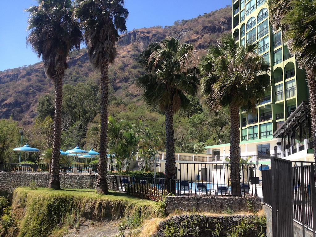 Hotel La Riviera De Atitlan Панахачел Екстериор снимка