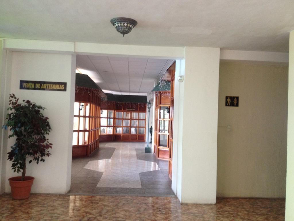 Hotel La Riviera De Atitlan Панахачел Екстериор снимка