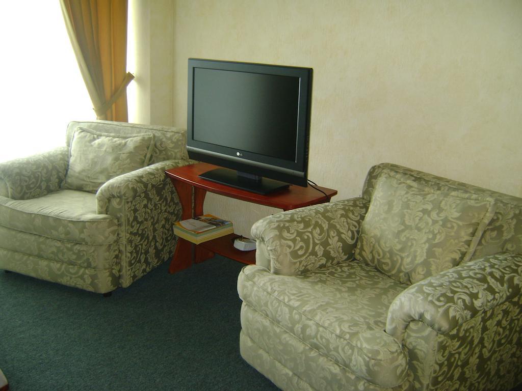 Hotel La Riviera De Atitlan Панахачел Екстериор снимка