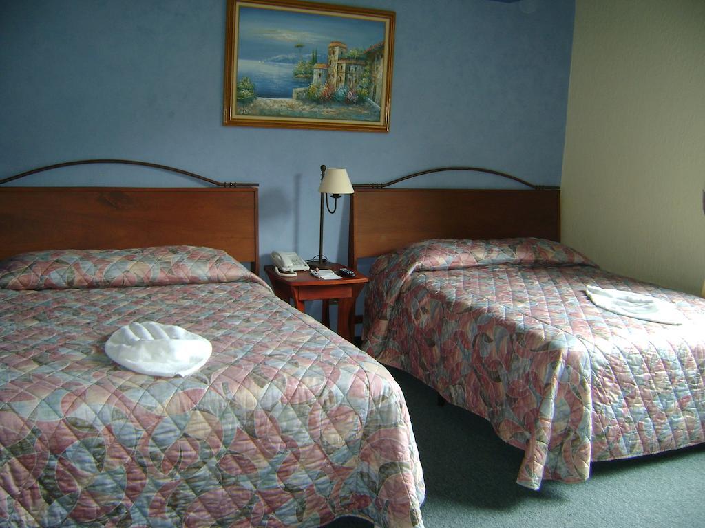 Hotel La Riviera De Atitlan Панахачел Стая снимка