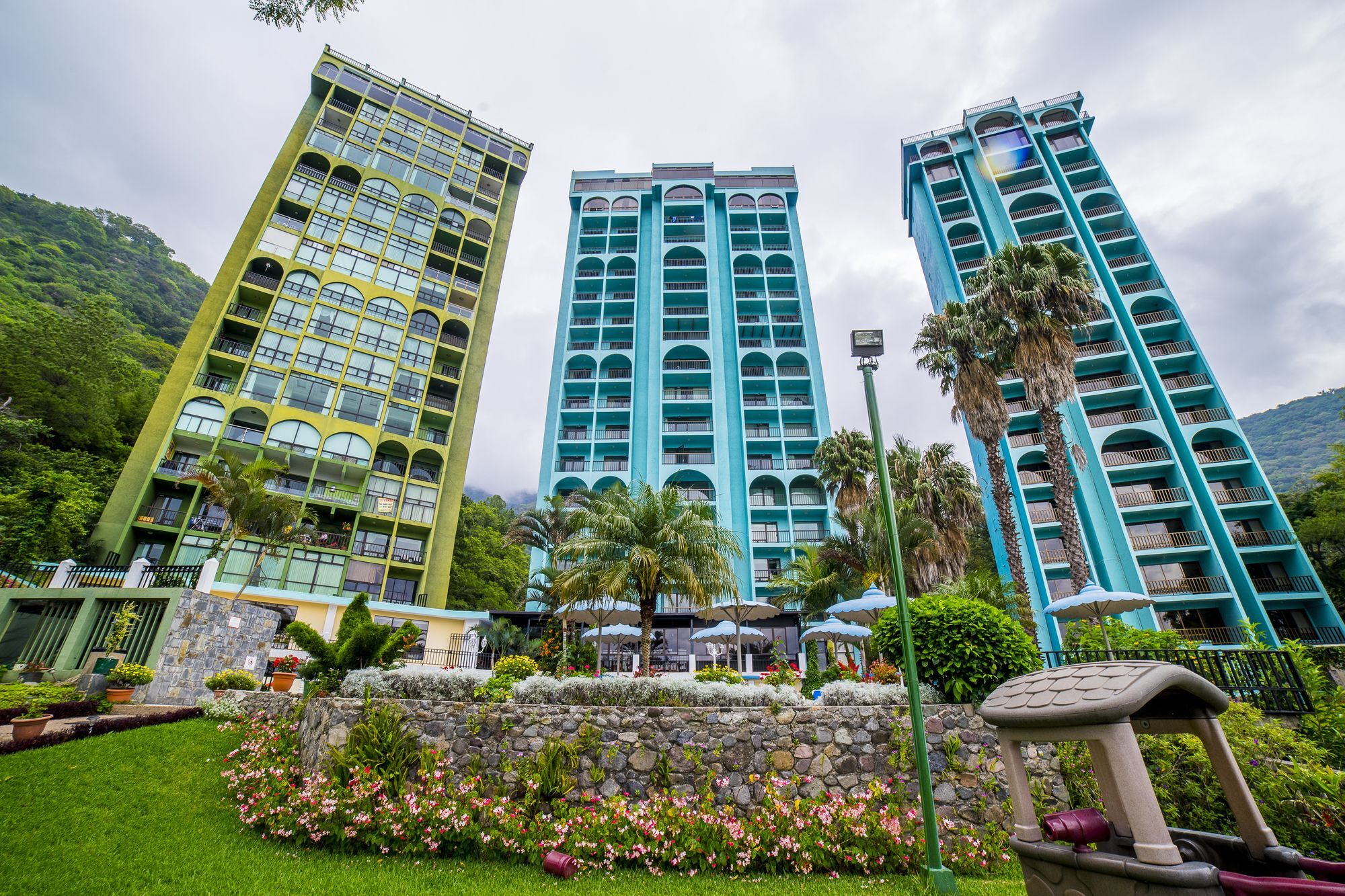 Hotel La Riviera De Atitlan Панахачел Екстериор снимка