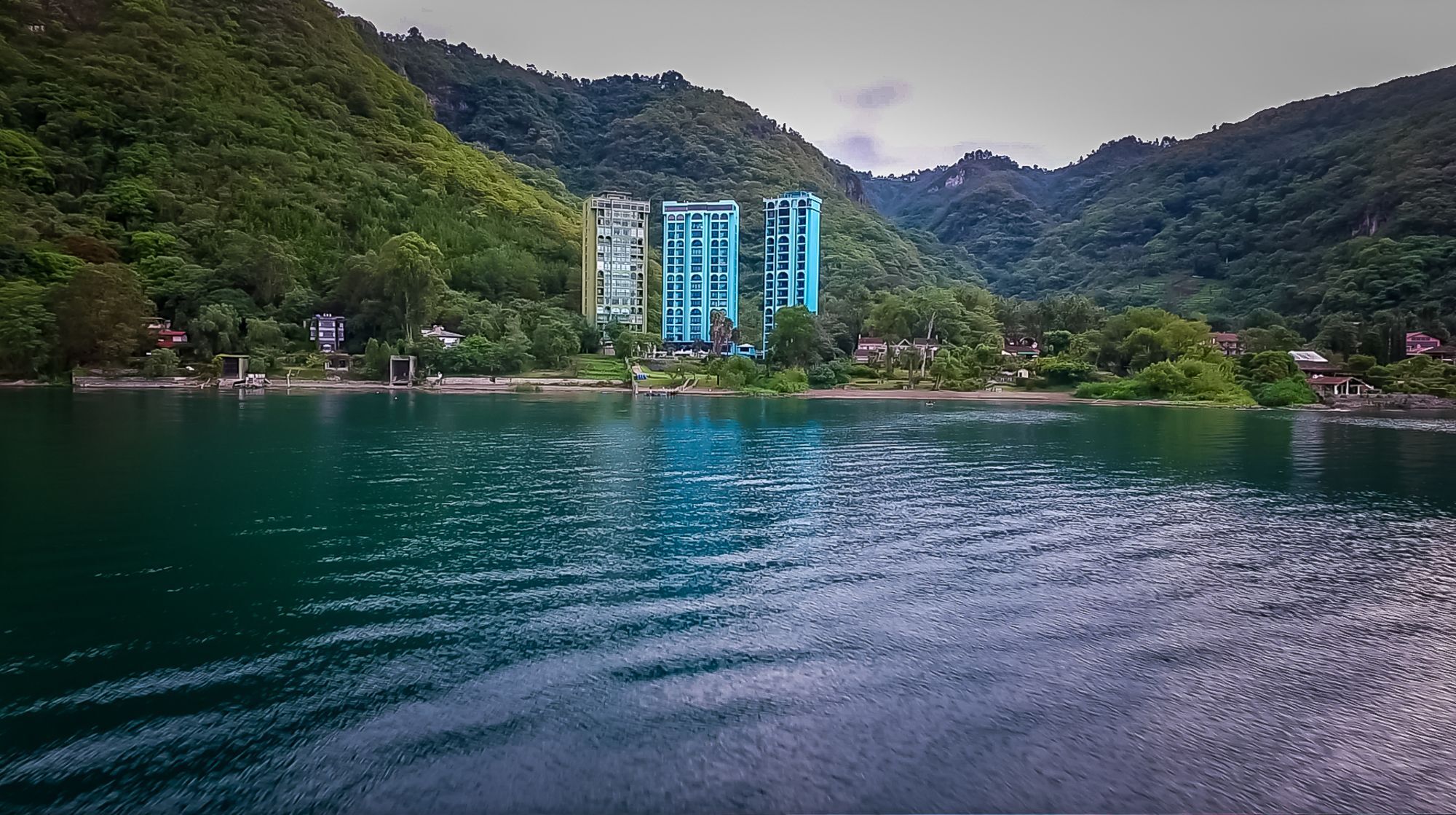 Hotel La Riviera De Atitlan Панахачел Екстериор снимка